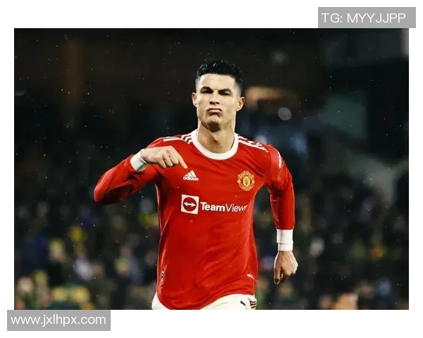 全球足球球星三甲排名揭晓 谁将登顶历史之巅成就伟大传奇