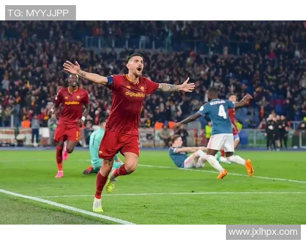 卡罗马迪巴拉亲笔签名足球卡拍卖引发热议 球迷争相收藏