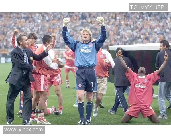 历史足球左边锋十大传奇球星盘点及其辉煌成就回顾